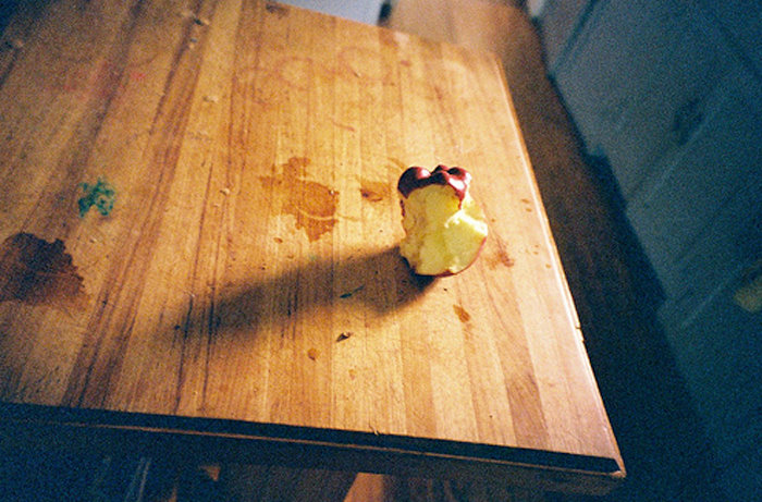 bows, baths, beds and an apple.